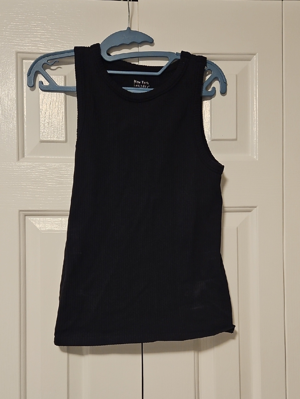 New York Laundry Black Ribbed Crewneck Tank Top